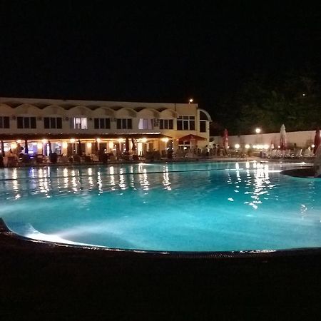 Hotel Mimoza Razgrad Luaran gambar