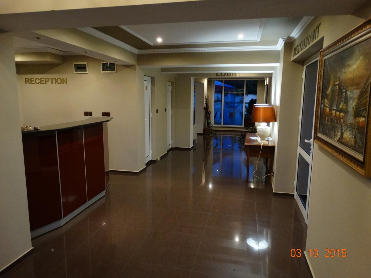 Hotel Mimoza Razgrad Luaran gambar