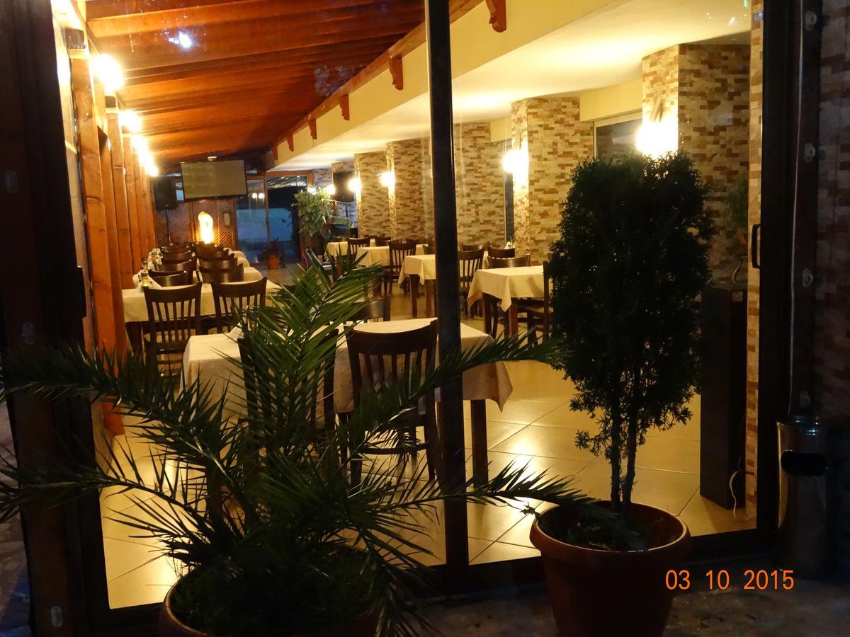 Hotel Mimoza Razgrad Luaran gambar